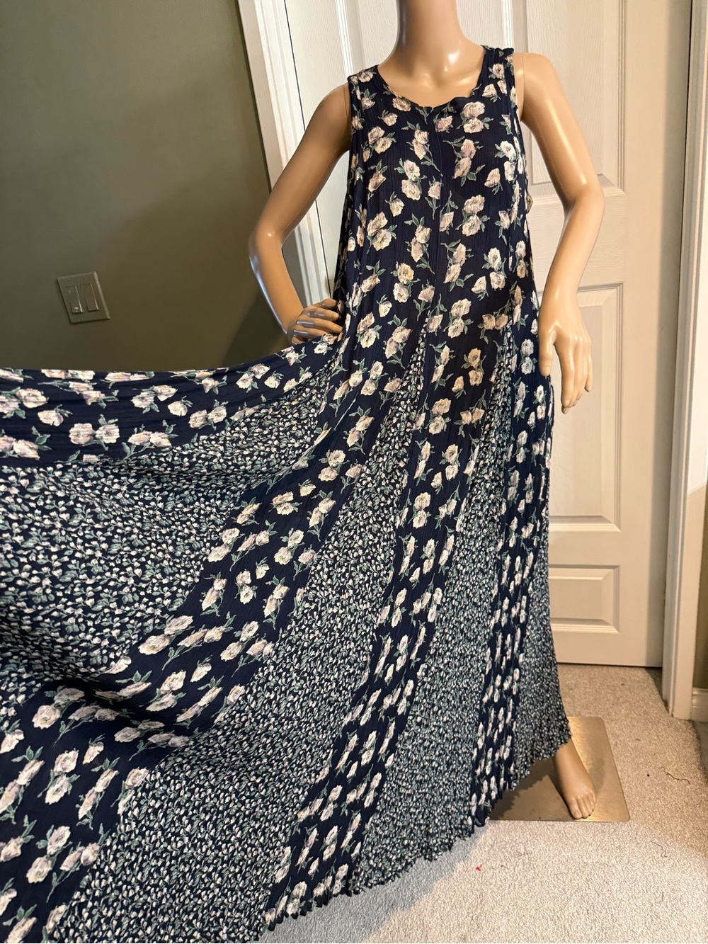 Vintage 90s Starina Floral Dress M Rayon Crinkle Boho Hippie Cottagecore Blue
